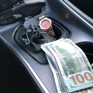 Meet your Posher, Ellen